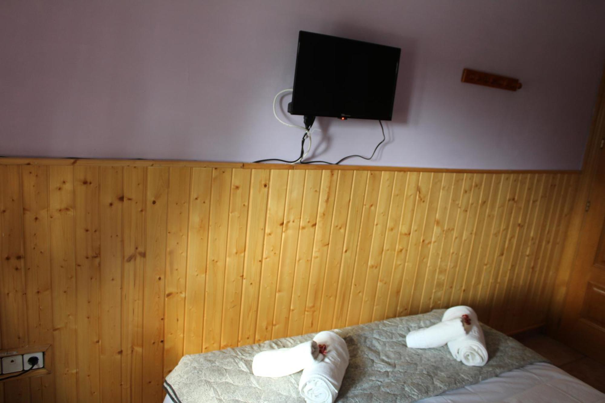 Ferienwohnung La Huertarrona Candeleda Exterior foto