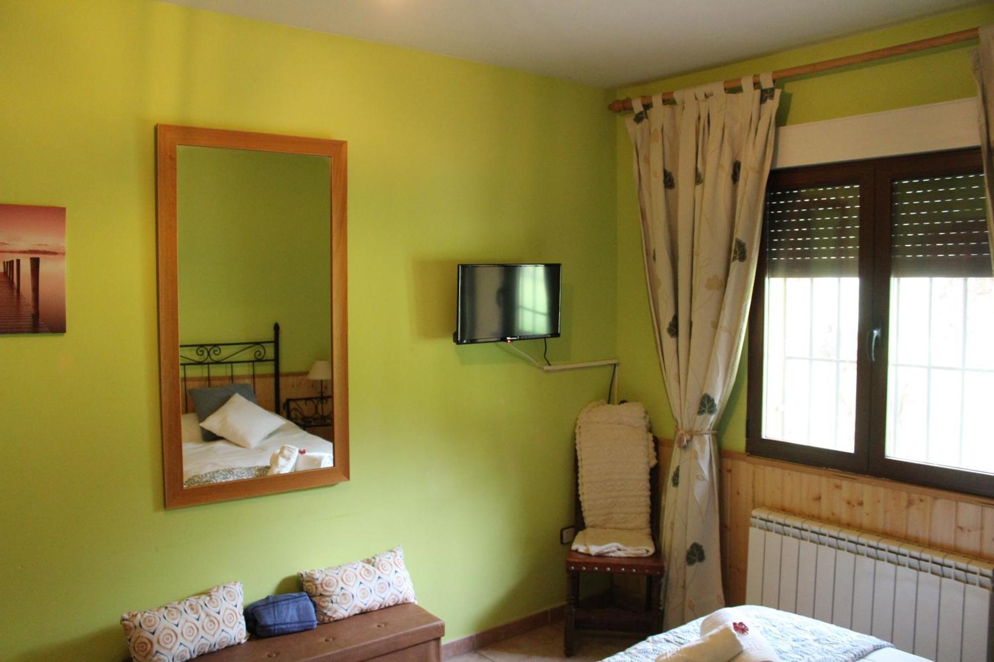 Ferienwohnung La Huertarrona Candeleda Exterior foto