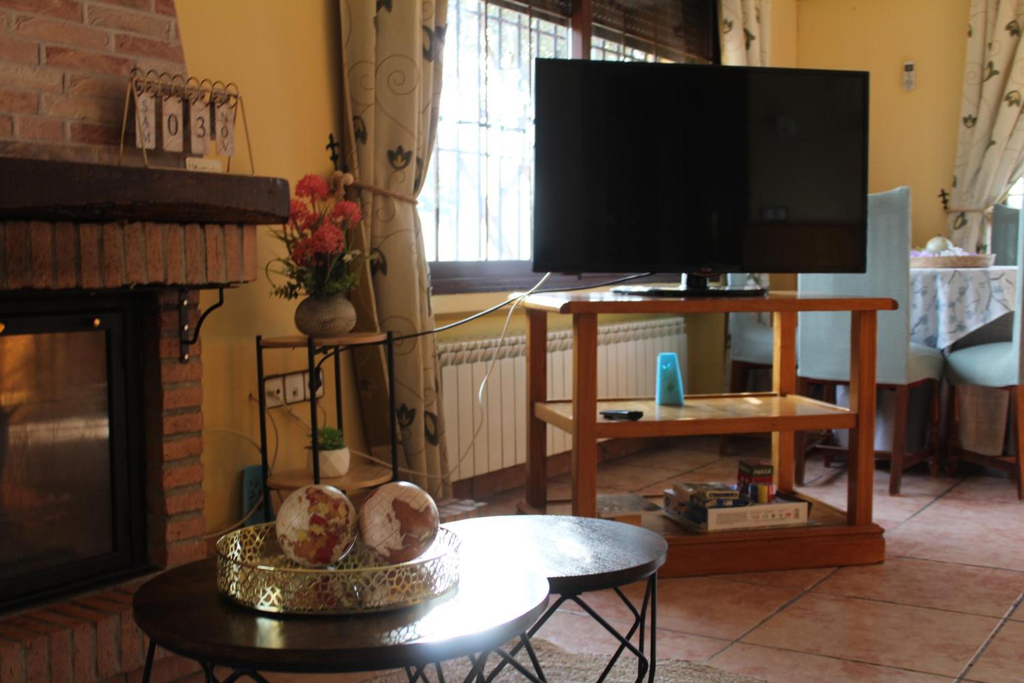 Ferienwohnung La Huertarrona Candeleda Exterior foto